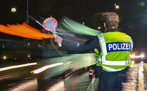 An der deutsch-polnischen Grenze gibt es stationäre Kontrollen seit Oktober 2023. (Archivfoto) - Foto: Patrick Pleul/dpa