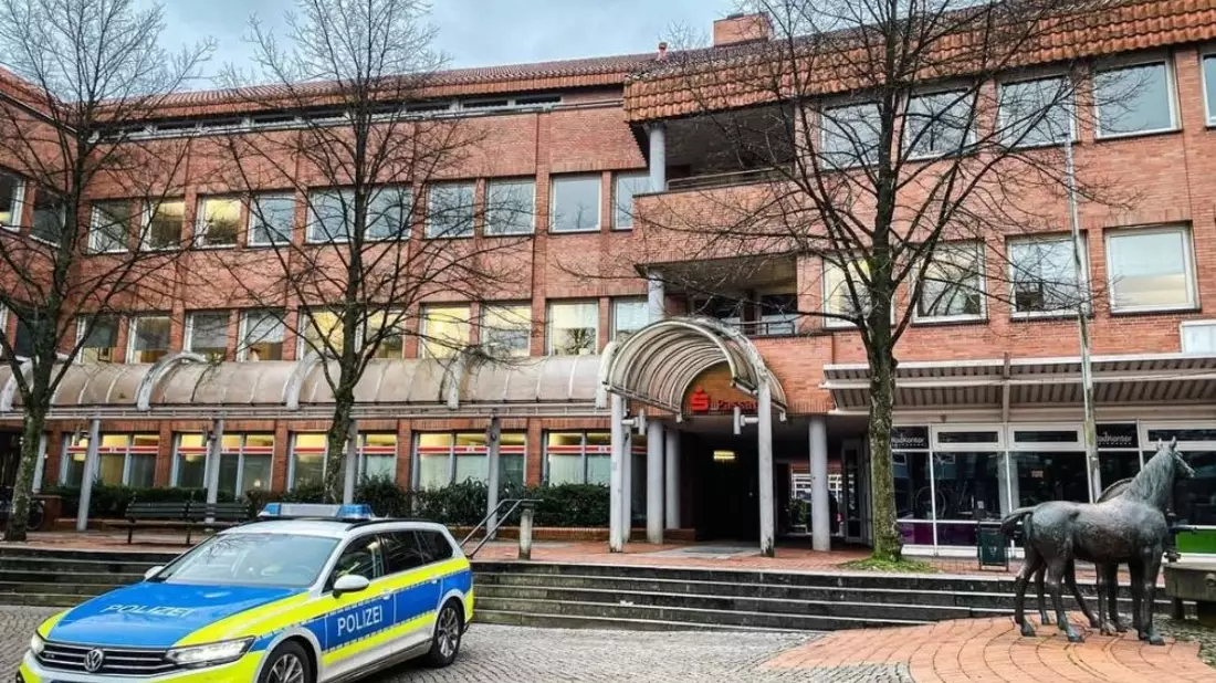 POL-ROW: ++ Videoüberwachung am Pferdemarkt in der Silvesternacht ++ Sicher und friedlich ins neue Jahr: Hinweise der Polizei ++ - Bild: presseportal.de