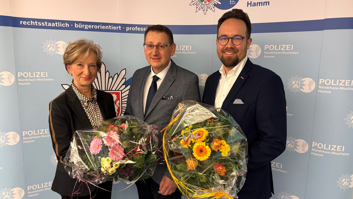 POL-HAM: Wechsel in der Führungsriege der Polizei Hamm: Verabschiedung von Adriane Klostermann und Begrüßung von Regierungsdirektor Jan Kieseheuer - Foto: presseportal.de