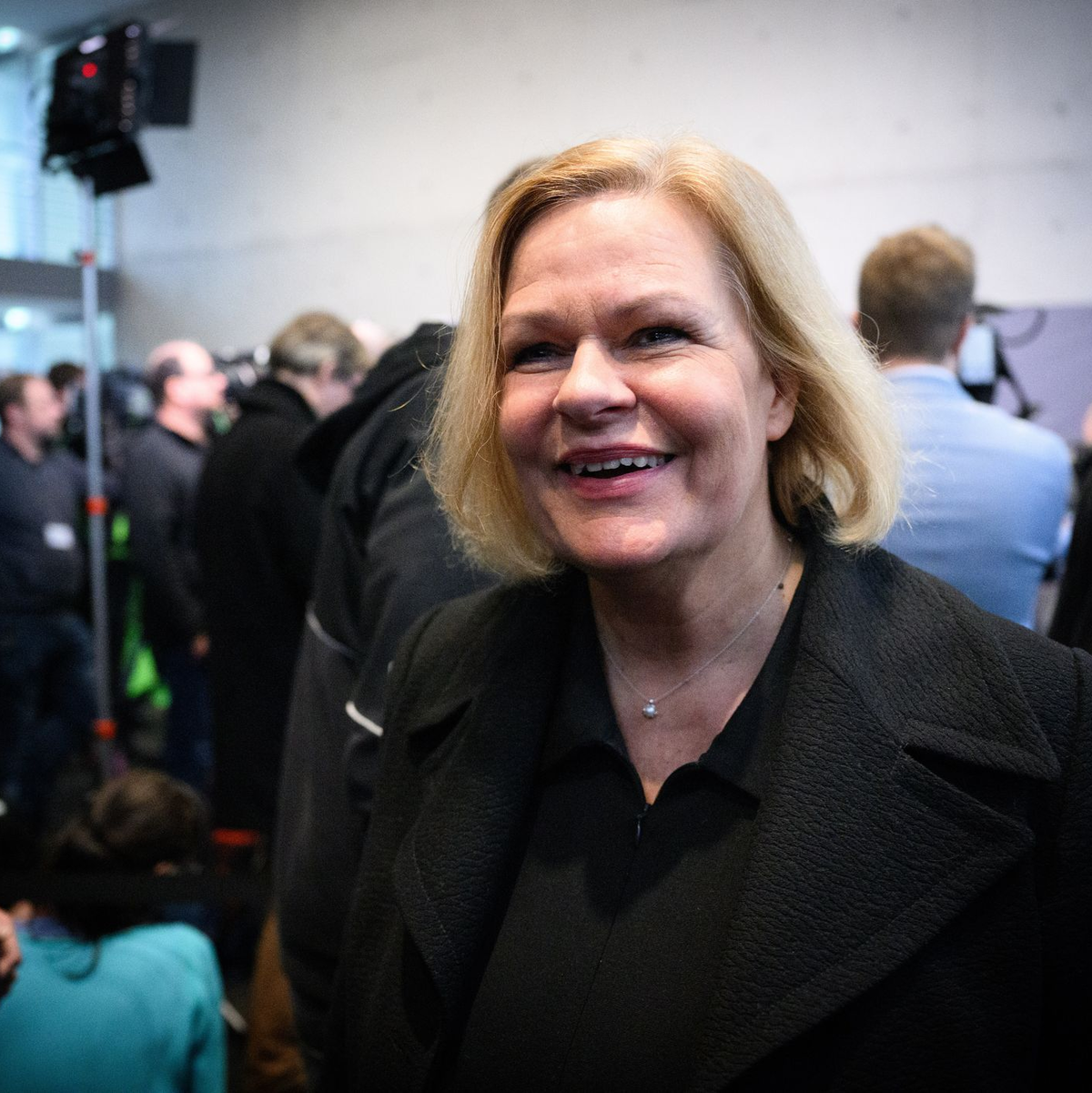 Der Innenausschuss des Bundestags dürfte nicht nur einmal zu Magdeburg tagen. - Foto: Bernd von Jutrczenka/dpa