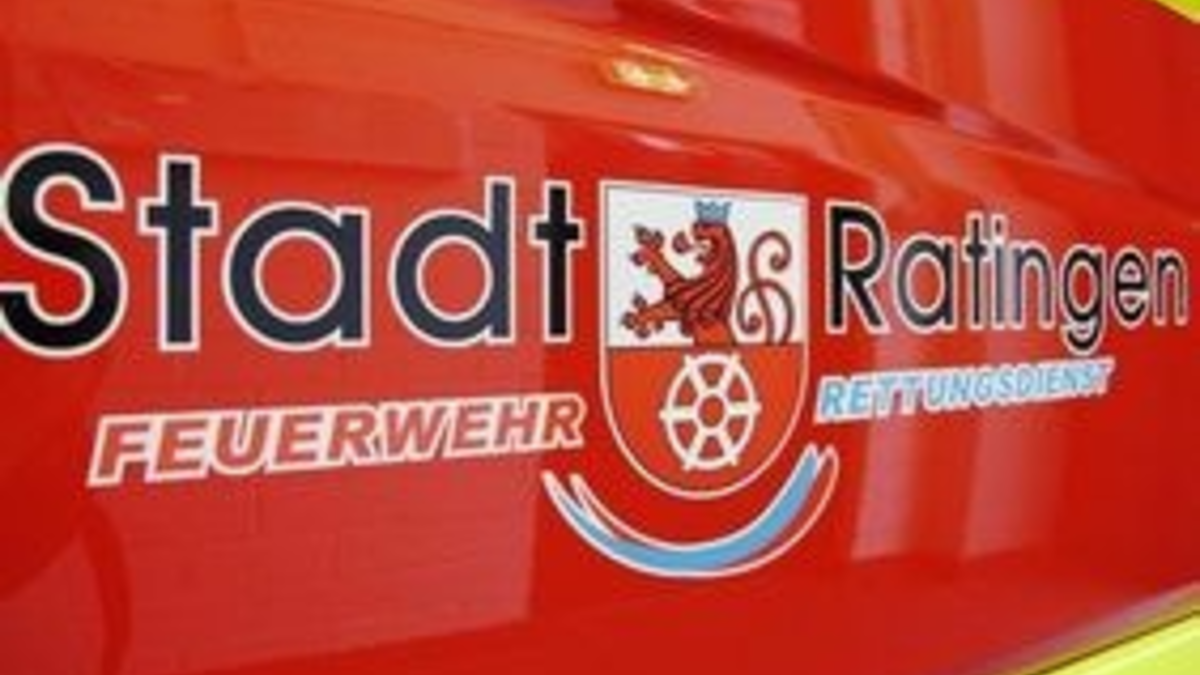 FW Ratingen: Feuerwehr Ratingen im Umweltschutzeinsatz nach Gewässerverunreinigung - Foto: presseportal.de