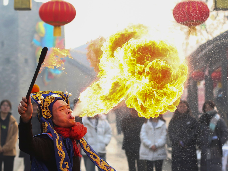 Weltweit wird das neue Jahr gefeiert - Doch wo wird an anderen Tagen gefeiert? (Archivbild) - Foto: Li Zhijun/XinHua/dpa