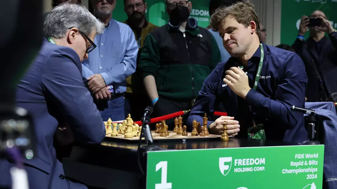 Magnus Carlsen trat zur Blitzschach-WM doch an, in Jeans. - Bild: Seshadri Sukumar/ZUMA Press Wire/dpa