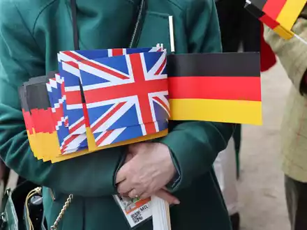 Die deutsche Wirtschaft hat viele Forderungen an die britische Politik. (Archivbild)  - Foto: Jens Büttner/dpa