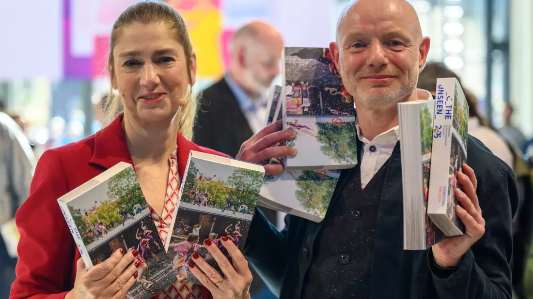 Die große Eröffnungsfeier am 18. Januar fest im Blick: Die Geschäftsführer der Kulturhauptstadt gGmbH, Andrea Pier und Stefan Schmidtke (Archivbild) - Bild: Hendrik Schmidt/dpa