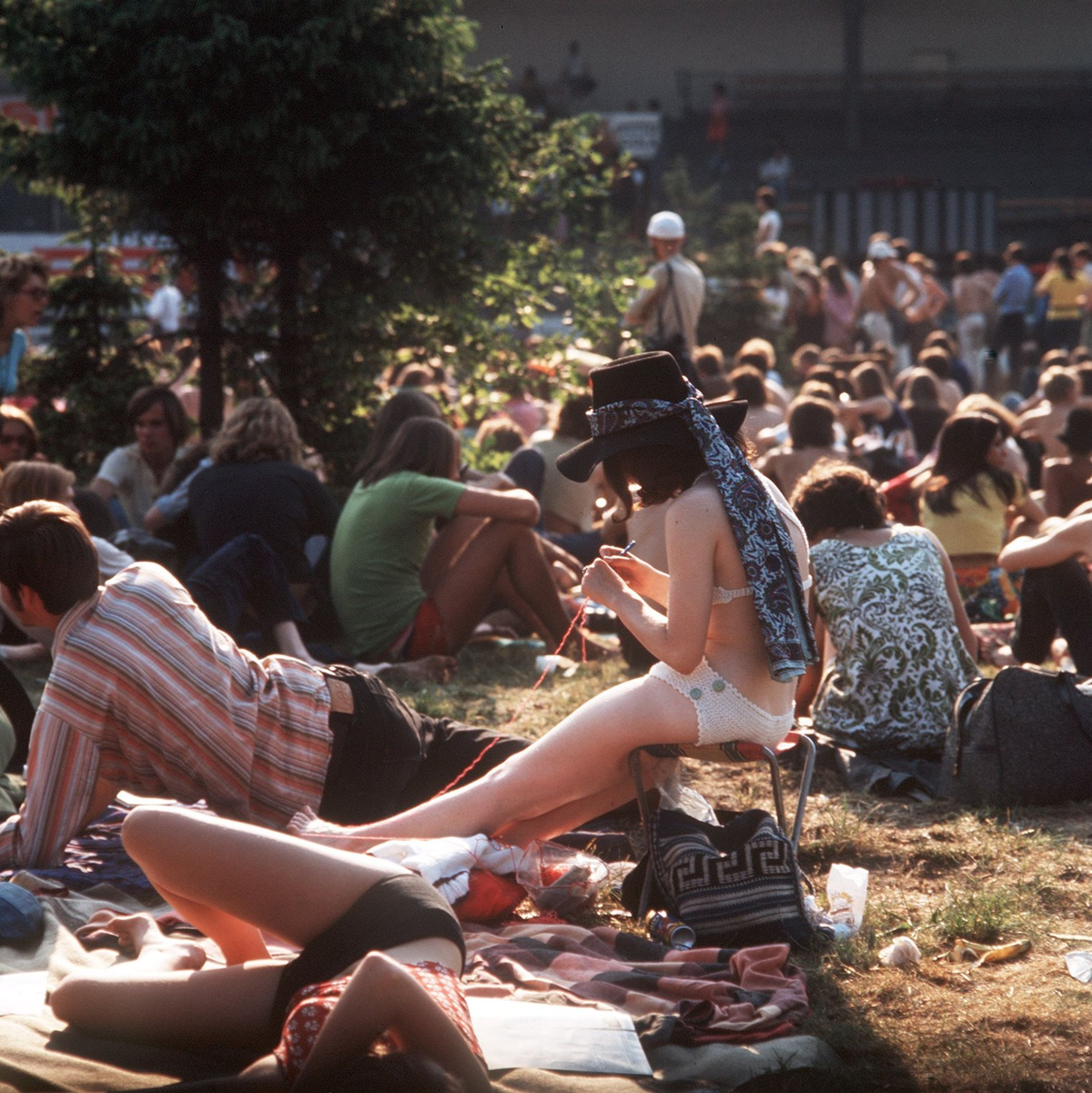 Viele junge Menschen drängten zu Beginn der 70er Jahre auf mehr Unabhängigkeit von ihren Eltern. (Archivbild)  - Foto: picture alliance / dpa