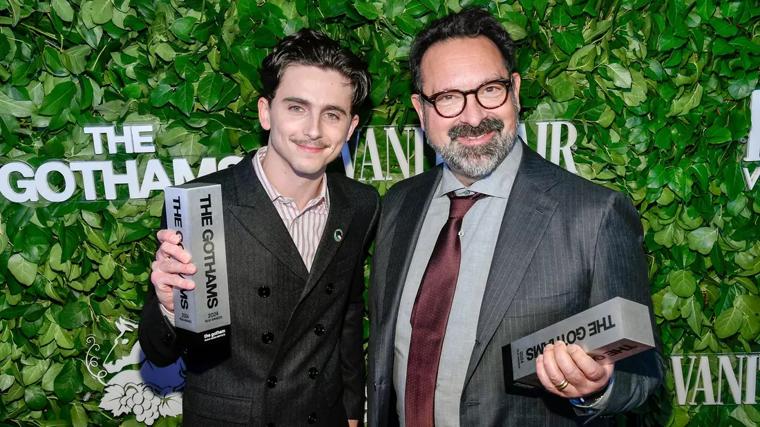 Timothée Chalamet und Regisseur James Mangold bei der Pressetour zu ihrem neuen Film. - Bild: Evan Agostini/Invision via AP/dpa