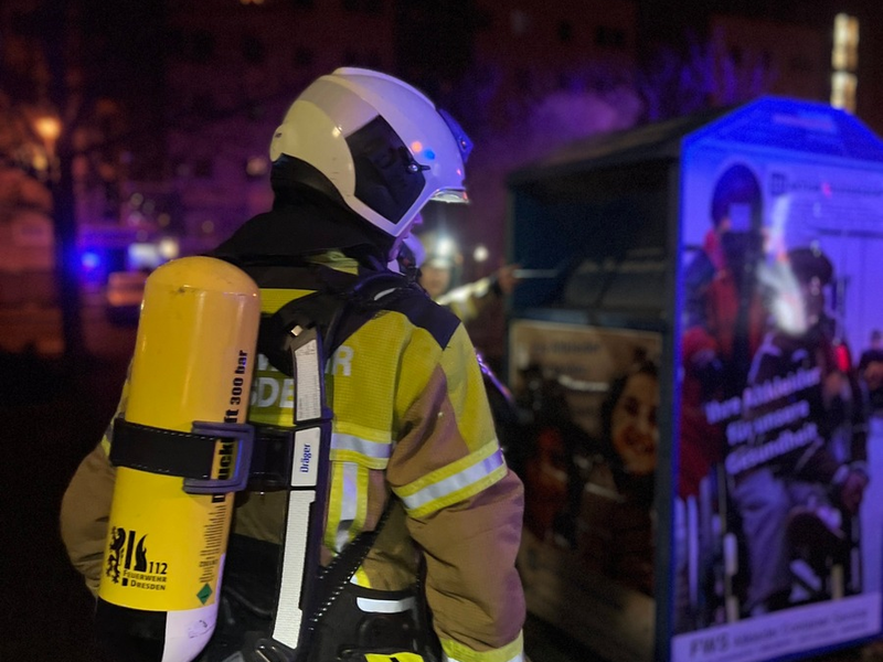 FW Dresden: Einsatzbilanz der Silvesternacht 2024/2025: Feuerwehr Dresden zieht Resümee - Foto: presseportal.de