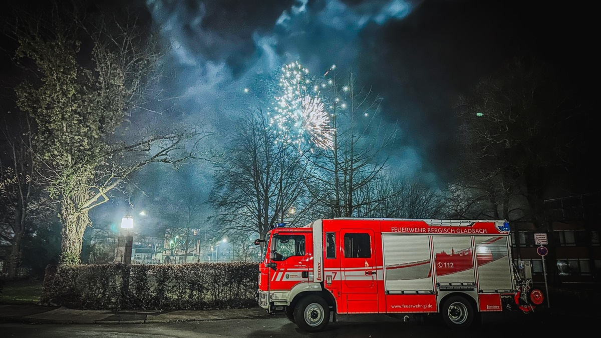 FW-GL: Bilanz zur Silvesternacht 2024/2025 der Feuerwehr Bergisch Gladbach - Foto: presseportal.de