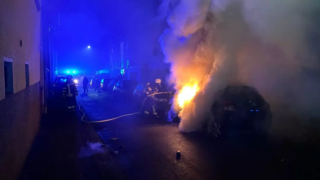 FW LK Neunkirchen: Ruhiger Jahreswechsel - Ehrenamtliche Kräfte meistern 11 Einsätze in der Silvesternacht - Bild: presseportal.de