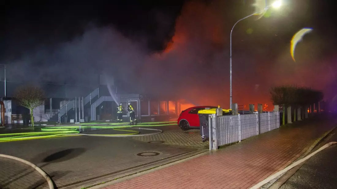 FW-RD: Unruhiger Jahreswechsel für die Feuerwehren im Kreis Rendsburg-Eckernförde - Bild: presseportal.de