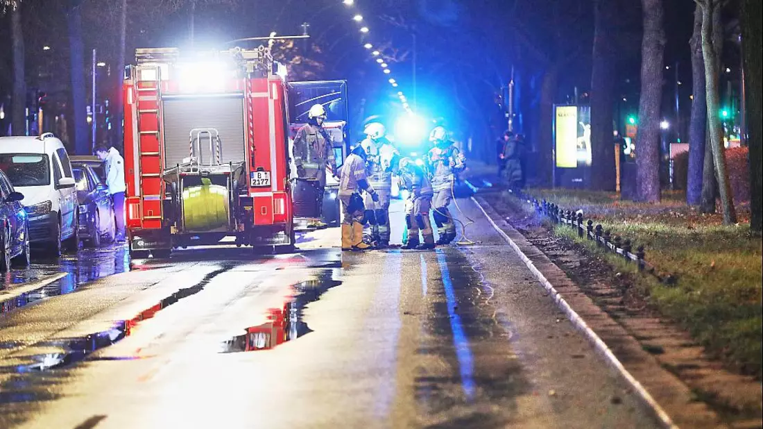 Wasserrohrbruch in der Seestraße in Berlin am 31.12.2024 - Bild: über dts Nachrichtenagentur