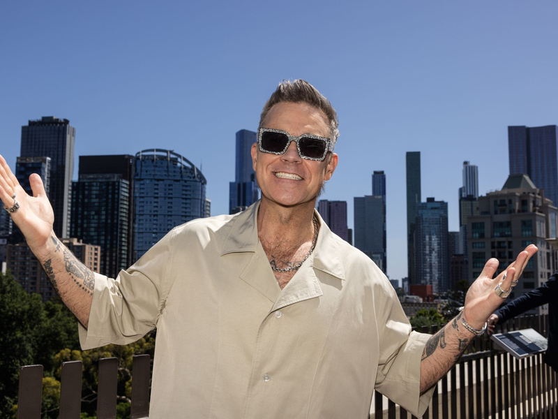 Manche Fans harrten stundenlang aus, um Robbie Williams live zu erleben. - Foto: Diego Fedele/AAP/dpa