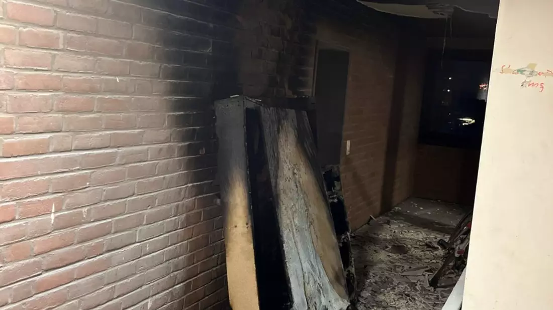 POL-NE: Acht Verletzte nach Brand in Mehrfamilienhaus - Bild: presseportal.de