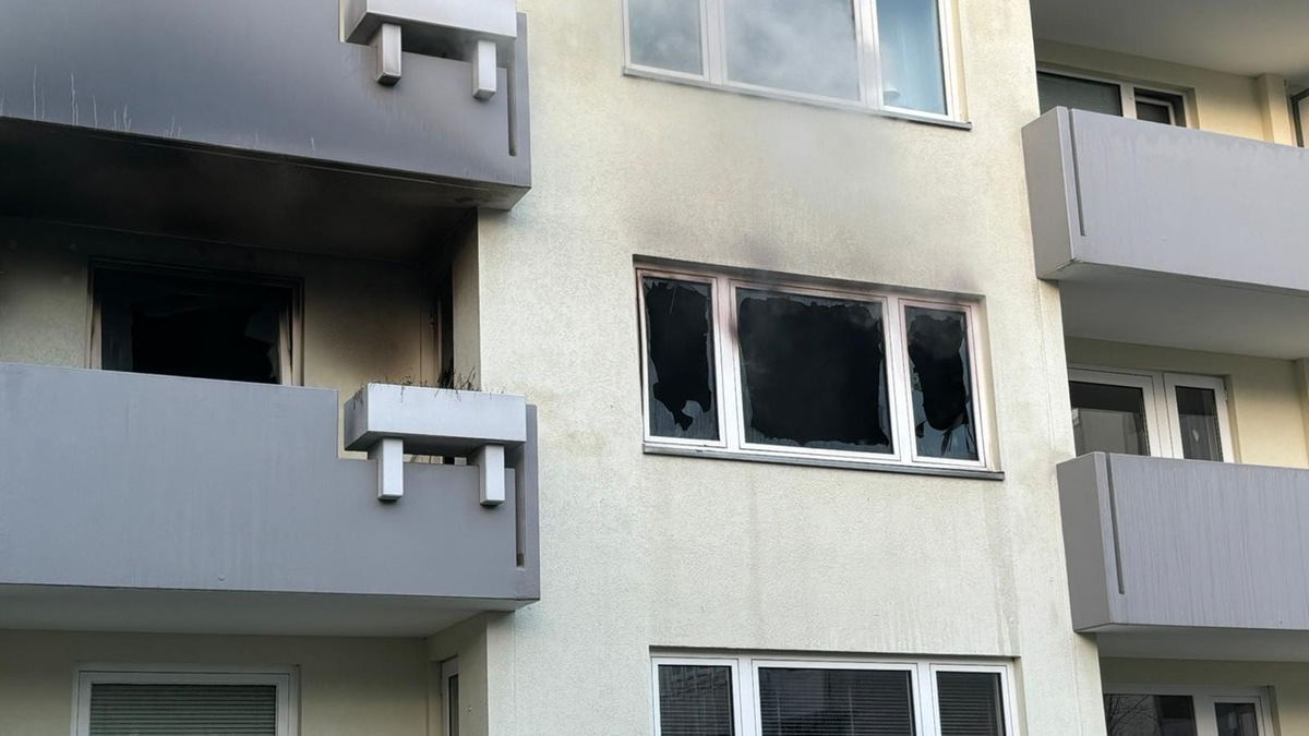 FW Bremerhaven: Wohnungsbrand im Stadtteil Lehe - Foto: presseportal.de