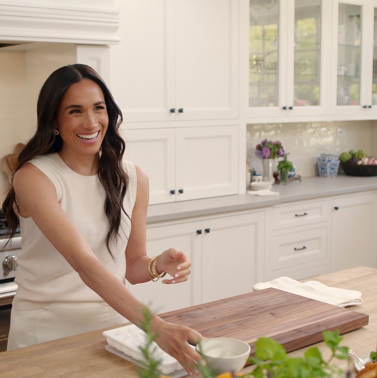 Herzogin Meghan gibt in einer neuen Serie Lifestyle-Tipps. - Foto: Netflix/PA Media/dpa