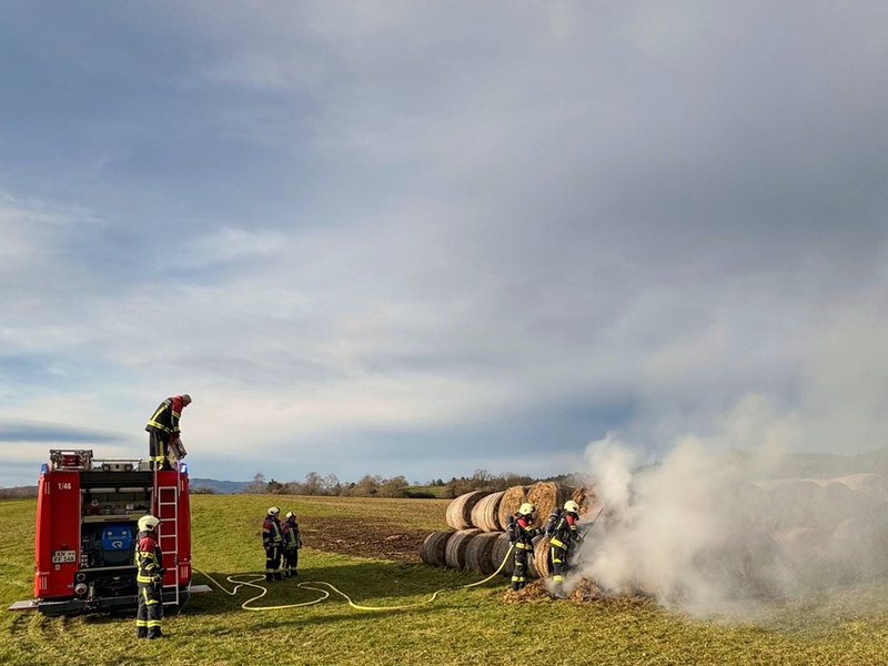FW Allensbach: B1 Fläche klein - Foto: presseportal.de