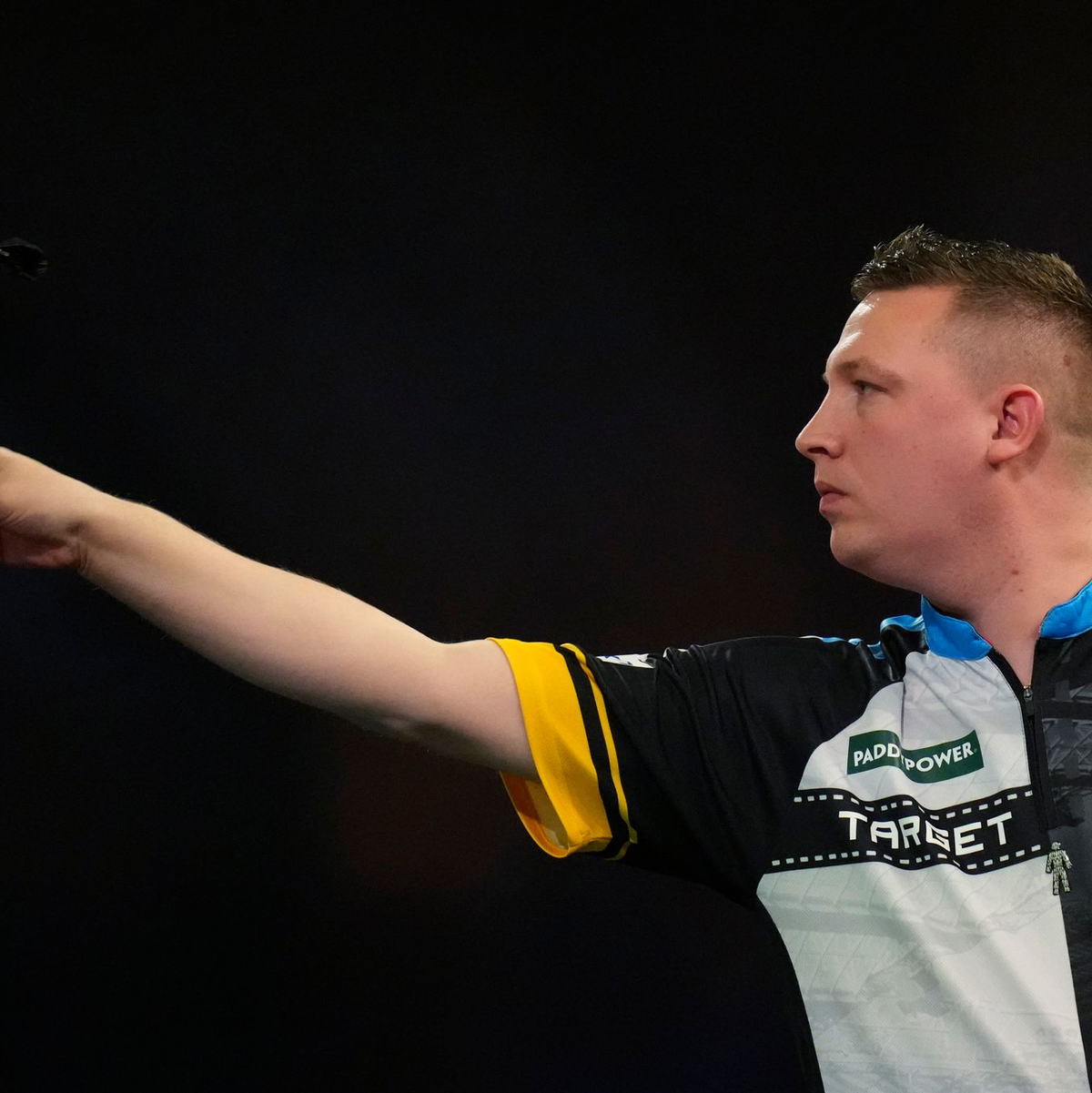 Van Gerwen könnte erstmals seit 2019 wieder Weltmeister werden. - Foto: Kirsty Wigglesworth/AP/dpa