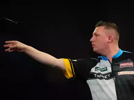 Van Gerwen könnte erstmals seit 2019 wieder Weltmeister werden. - Foto: Kirsty Wigglesworth/AP/dpa
