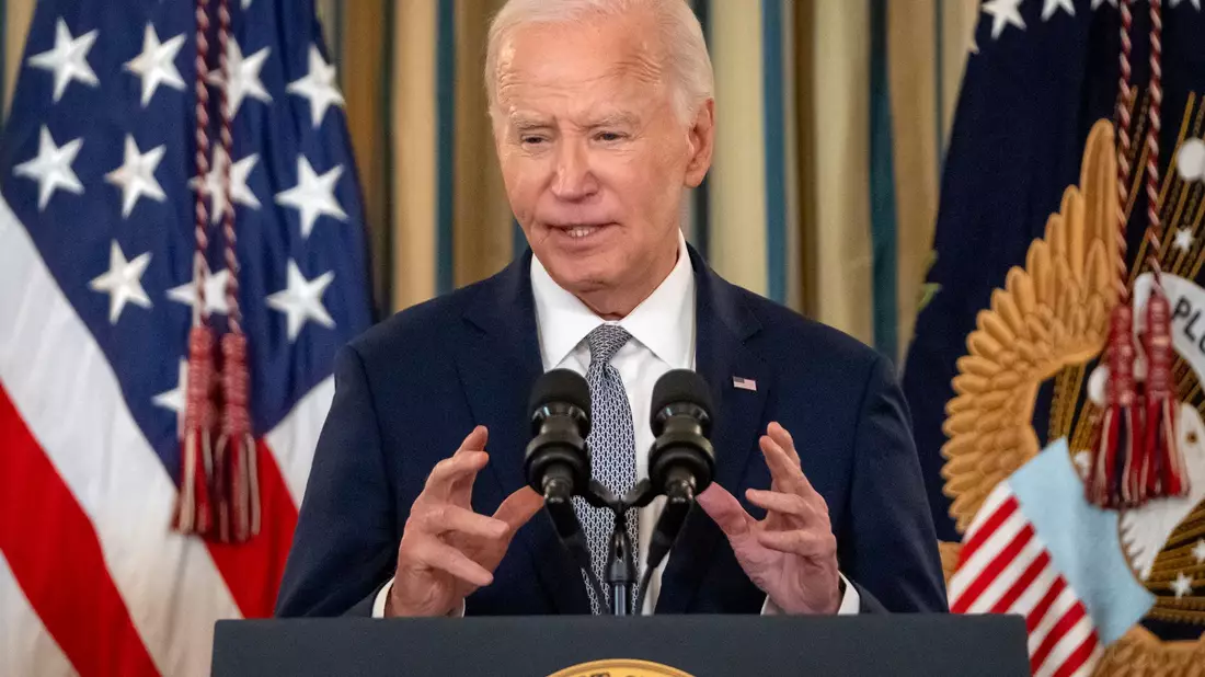 Präsident Biden machte weitere Details zu den Ermittlungen nach dem Terroranschlag publik. - Bild: Mark Schiefelbein/AP/dpa