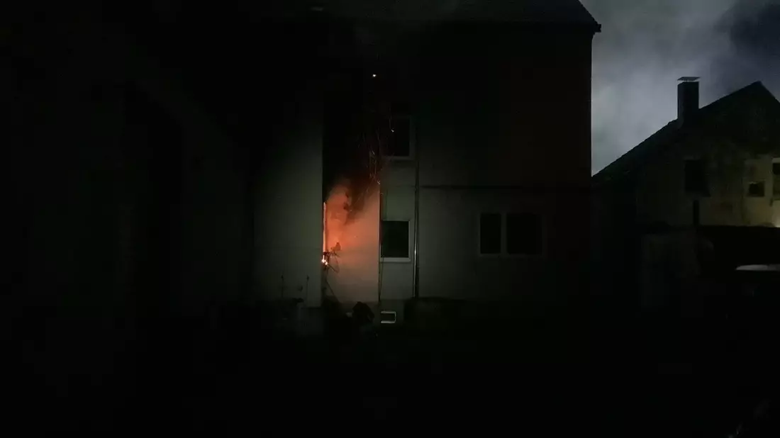 FW-GE: Feuer mit Menschenleben in Gefahr - Bild: presseportal.de