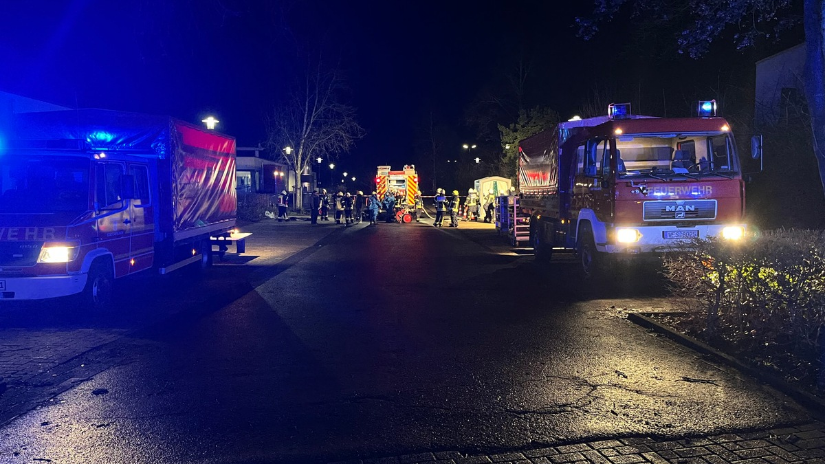 FW Dinslaken: Chlorgasaustritt am Schwimmbad - Foto: presseportal.de