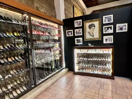 Das Schuhmuseum befindet sich in einem Gebäude aus der spanischen Kolonialzeit. - Foto: Carola Frentzen/dpa