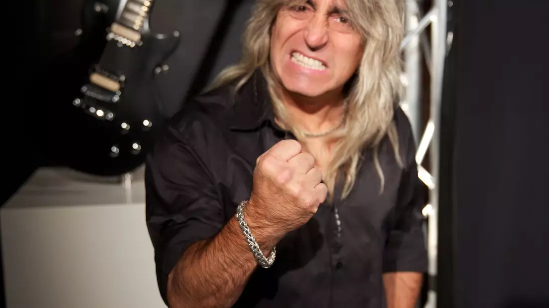 Mikkey Dee verbrachte die Weihnachtstage im Krankenhaus. (Archivbild) - Bild: picture alliance / dpa