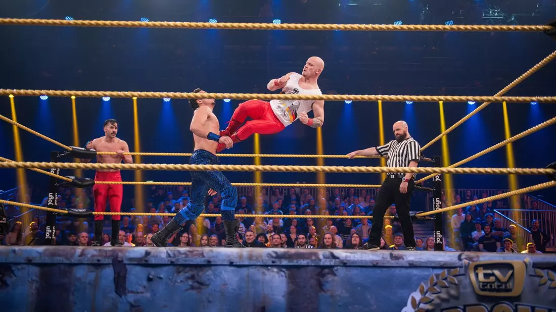 Metehan Kocbasoglu René Casselly Fabian Hambüchen TV total Promi Wrestling - Bild: presseportal.de