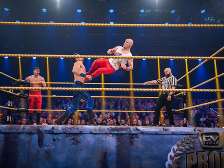 Metehan Kocbasoglu René Casselly Fabian Hambüchen TV total Promi Wrestling - Foto: presseportal.de