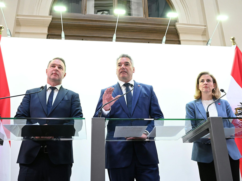 Die drei Parteichefs in Österreich wollten erstmals eine Koalition bilden. (Archivbild) - Foto: Helmut Fohringer/APA/dpa