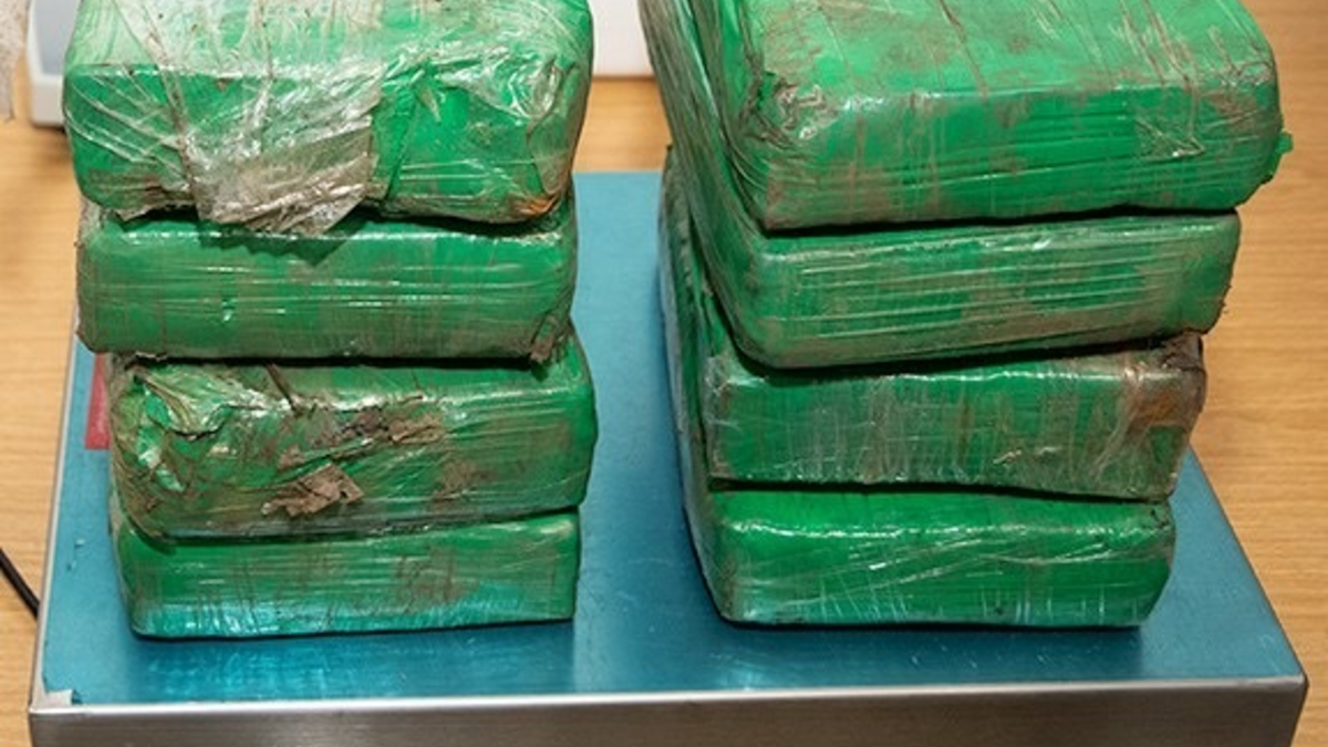 ZOLL-H: Beschlagnahme von 153 Kilogramm Kokain in Frachtschiff in Wilhelmshaven - Foto: presseportal.de