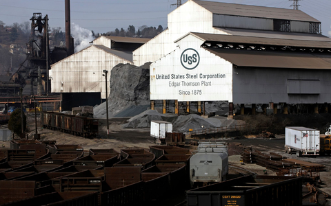 Kurz vor seinem Abschied aus dem Amt blockiert US-Präsident Joe Biden einen großen Stahl-Deal. (Archivbild) - Foto: Gene J. Puskar/AP/dpa