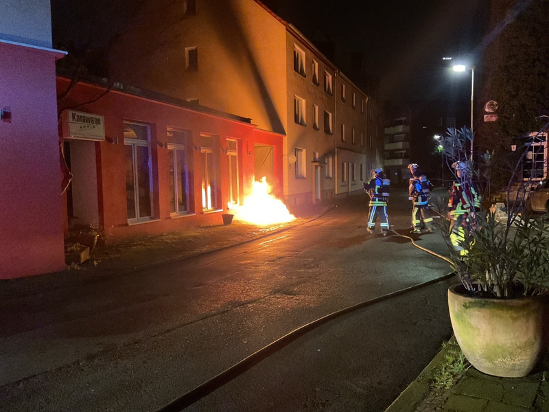 FW-BO: Brand an Eisdiele am Dr.-Ruer-Platz erfolgreich gelöscht - Foto: presseportal.de