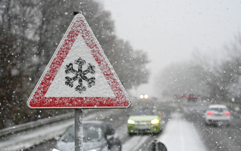 Der deutsche Wetterdienst warnt vor gefährlichem gefrierenden Regen, der zu Glatteis führen kann. - Foto: Lars Penning/dpa