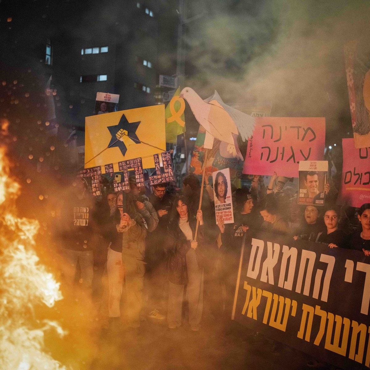 Geisel-Angehörige und andere Demonstranten fordern ein Ende des Gaza-Kriegs. (Archivbild) - Foto: Ilia Yefimovich/dpa