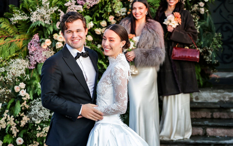 Glückliches Ehepaar: Magnus Carlsen und Ella Victoria Malone. - Foto: Amanda Pedersen Giske/NTB/AP/dpa