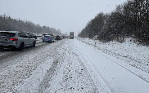 API-TH: Zahlreiche Verkehrsunfälle auf Thüringens Autobahnen nach erneutem Wintereinbruch - Foto: presseportal.de