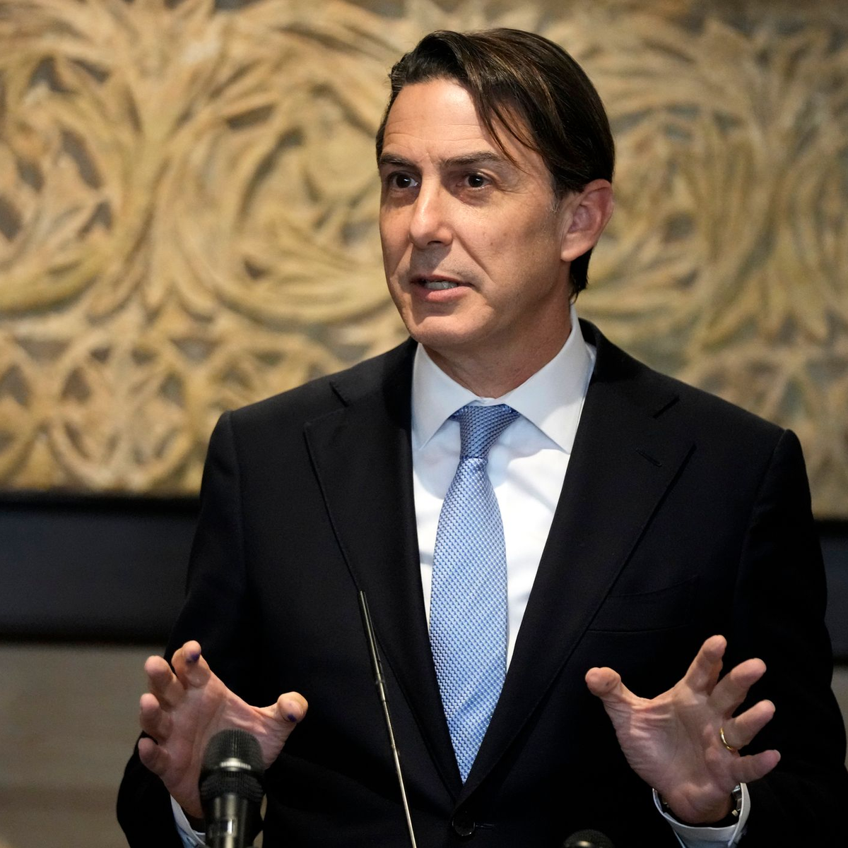 Der US-Gesandte Amos Hochstein reist zu Gesprächen nach Beirut. (Archivbild) - Foto: Hassan Ammar/AP/dpa