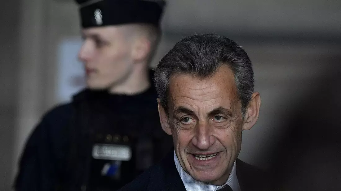 Dem Prozess gegen Sarkozy in der Libyen-Affäre sind zwölfjährige Ermittlungen vorangegangen (Archivbild). - Bild: Julien De Rosa/AFP/dpa