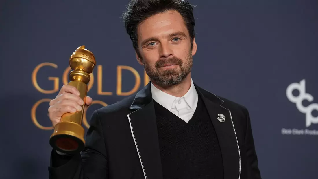 Sebastian Stan setzt sich in der Sparte «Bester Komödien-Darsteller» durch. - Bild: Chris Pizzello/Invision/AP/dpa
