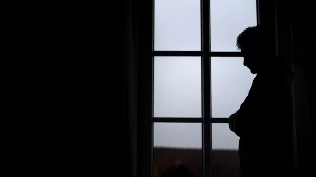 Der «Negativity Bias» beeinflusst nicht nur unsere Wahrnehmung, sondern letztlich auch unsere Stimmung. (Symbolbild) - Bild: Sina Schuldt/dpa/dpa-tmn