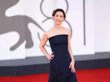 Fernanda Torres gewinnt den Golden Globe als beste Drama-Darstellerin. (Archivbild)  - Foto: Vianney Le Caer/Invision/AP/dpa