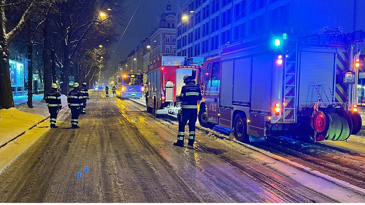 FW-M: Schnee - Regen - Rutschgefahr (Stadtgebiet) - Foto: presseportal.de
