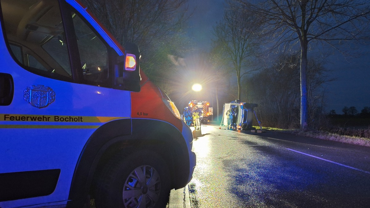 FW Bocholt: Verkehrsunfall mit zwei Verletzten - Foto: presseportal.de