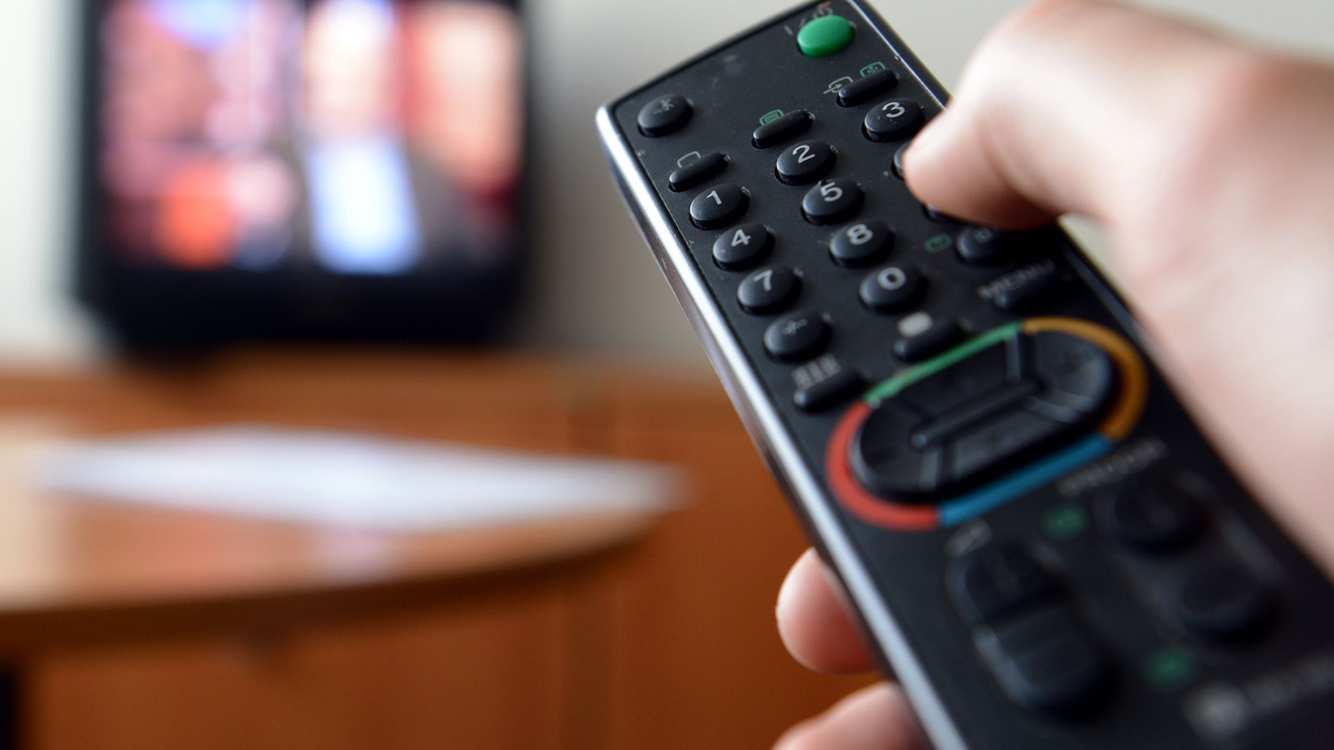 Die ARD schaltet am 7. Januar die Übertragung in SD ab. - Foto: Britta Pedersen/dpa