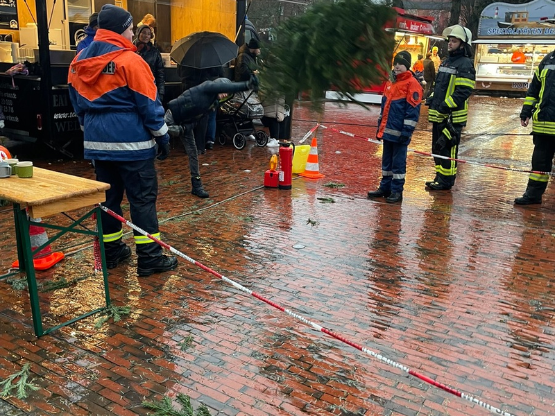 FW-OLL: Jugendfeuerwehr Ganderkesee begeistert beim KNUTschen - Foto: presseportal.de