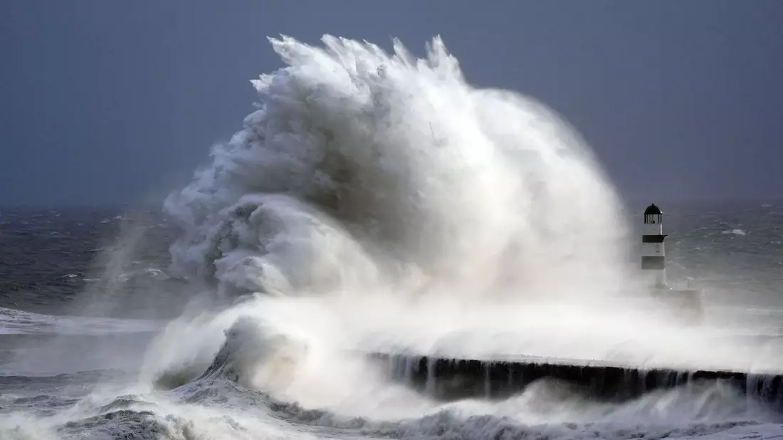 Laut Global Water Monitor Report verändern die steigenden Temperaturen die Art und Weise, wie sich das Wasser auf dem Planeten bewegt. (Symbolbild) - Bild: Owen Humphreys/PA Wire/dpa