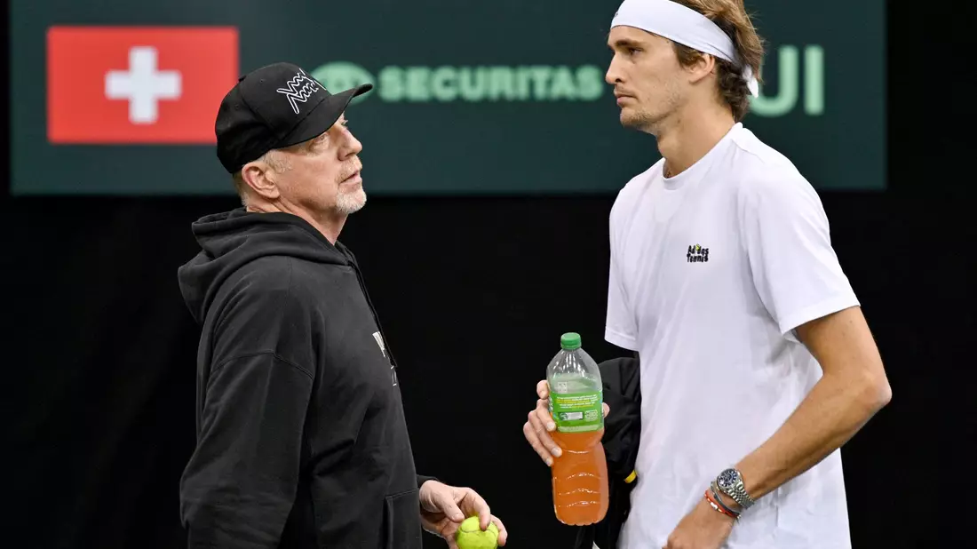 Boris Becker sieht den Druck auf Alexander Zverev steigen. - Bild: Harald Tittel/dpa