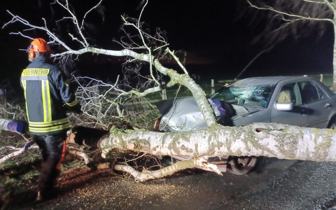 FFW Fredenbeck: Feuerwehreinsätze in der Samtgemeinde Fredenbeck aufgrund der Wetterlage - Foto: presseportal.de